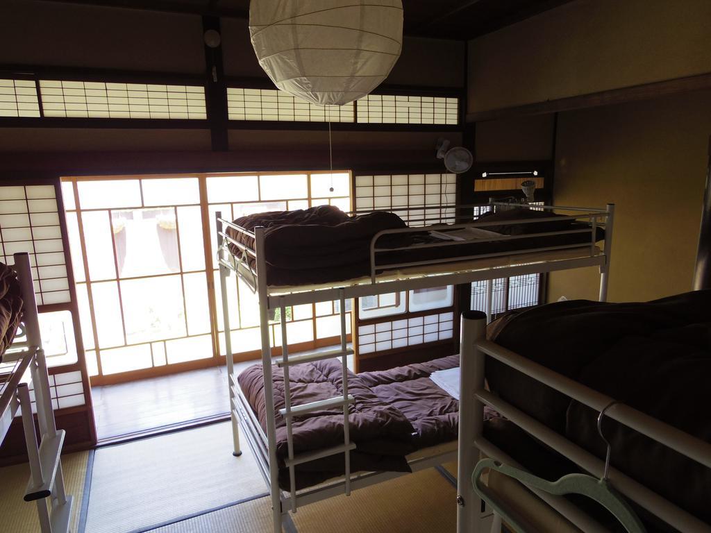 Kominka Guesthouse Hagi Akatsukiya الغرفة الصورة