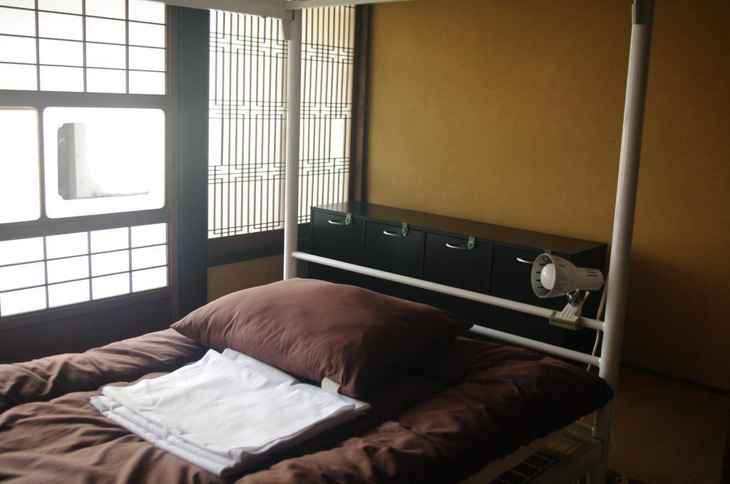 Kominka Guesthouse Hagi Akatsukiya الغرفة الصورة