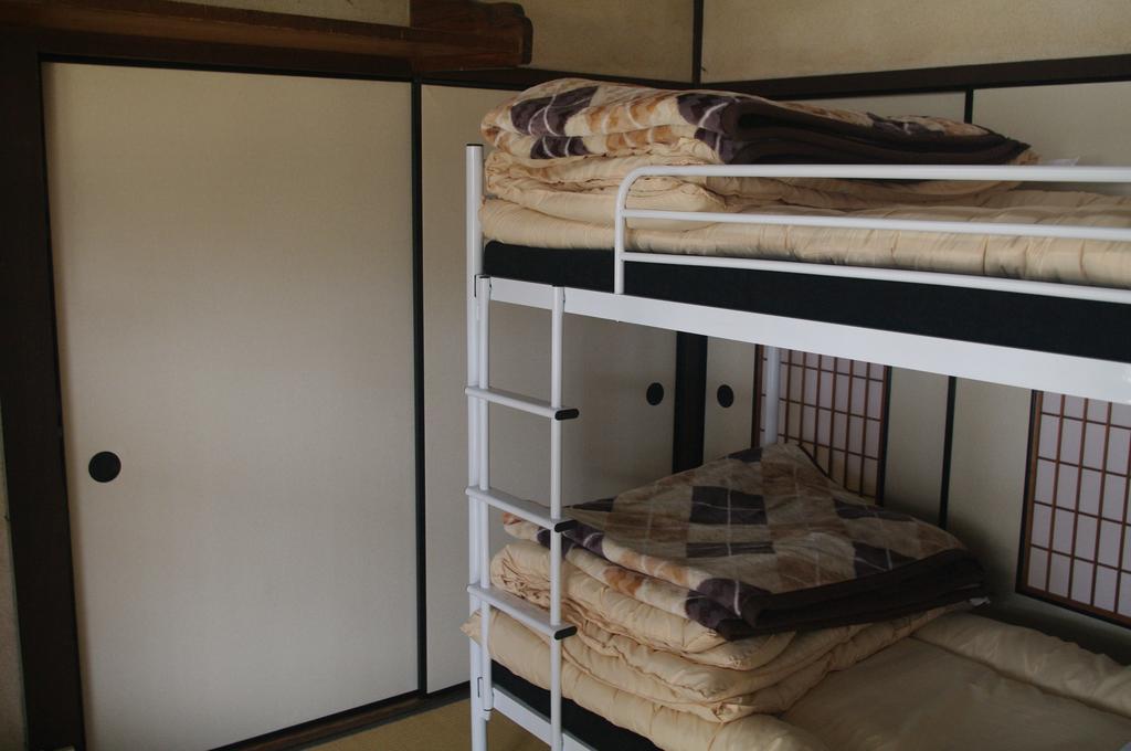 Kominka Guesthouse Hagi Akatsukiya الغرفة الصورة